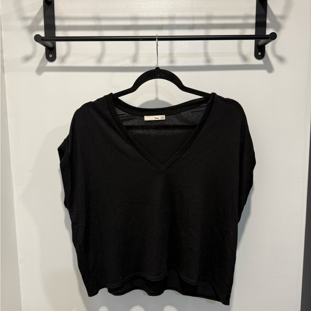 Wilfred Free Women’s Black V-Neck Top